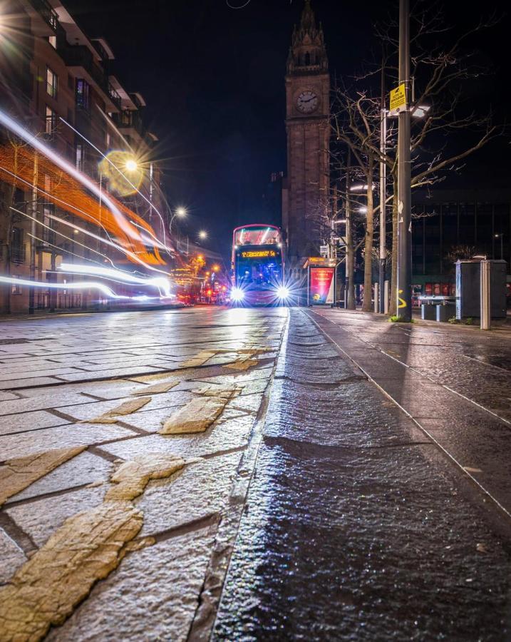 Stunning Views And City Side-Belfast City-2 Bedroom-5 Guests-Wifi & Parking Экстерьер фото